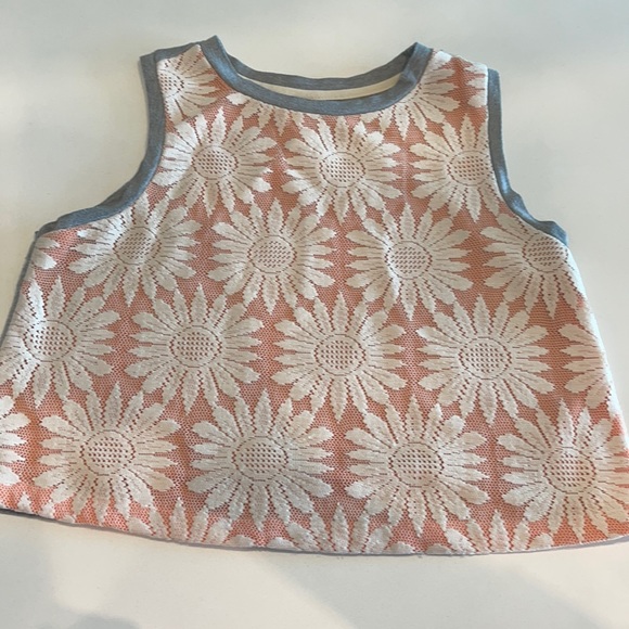 Crop top - Picture 1 of 3